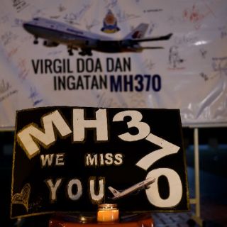 Familiares de víctimas del MH370 impulsarán búsqueda en África