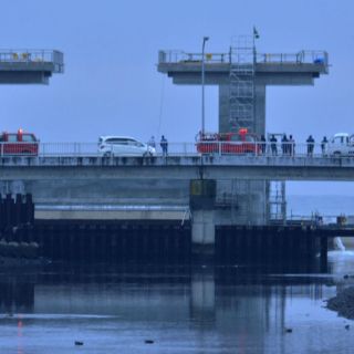 Tsunami de un metro toca cerca de la central de Fukushima