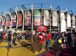 Seguidores provenientes de California, Texas, Nueva York y Pensilvania, hicieron su 'invasión' al Azteca. EL INFORMADOR / A. Rodríguez