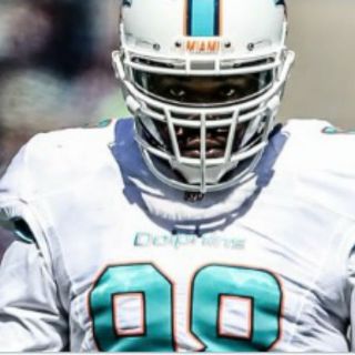 Suspenden a Jason Jones por consumo de drogas