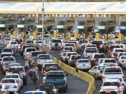 El USCIS emitió en los últimos tres años permisos de residencia por un periodo de 10 años a un total de dos mil 400 inmigrantes. NTX / ARCHIVO