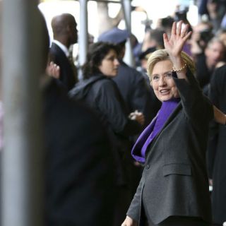 Portavoz de Trump sugiere que Clinton no será investigada