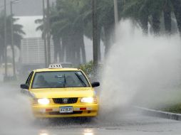Se prevé que la tormenta cobre fuerza y podría convertirse en huracán, por lo que afectaría las costas de Nicaragua y Costa Rica. EFE / A. Bolívar