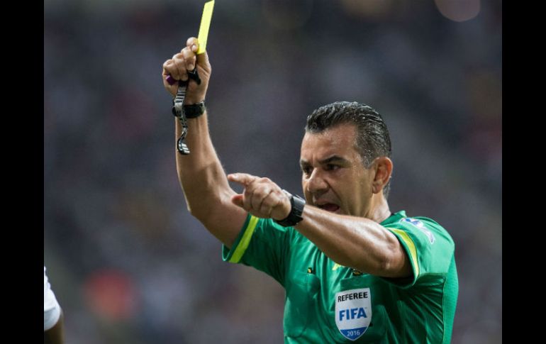 Delgadillo aplicará el reglamento cuando estos equipos se vean las caras sobre la cancha del Estadio Azteca. MEXSPORT / ARCHIVO