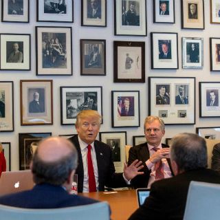 Trump se reúne con periodistas en sede del New York Times
