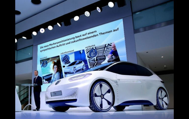 Herbert Diess explicó que el objetivo es empezar a construir coches eléctricos en América del Norte a partir de 2021. AP / P. Von Ditfurth