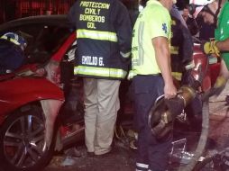 Protección Civil y Bomberos de Guadalajara ayudaron en las maniobras de liberación. ESPECIAL / Bomberos de Guadalajara