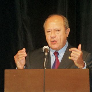 Petroleros piden al PRI suspenda derechos a Romero Deschamps