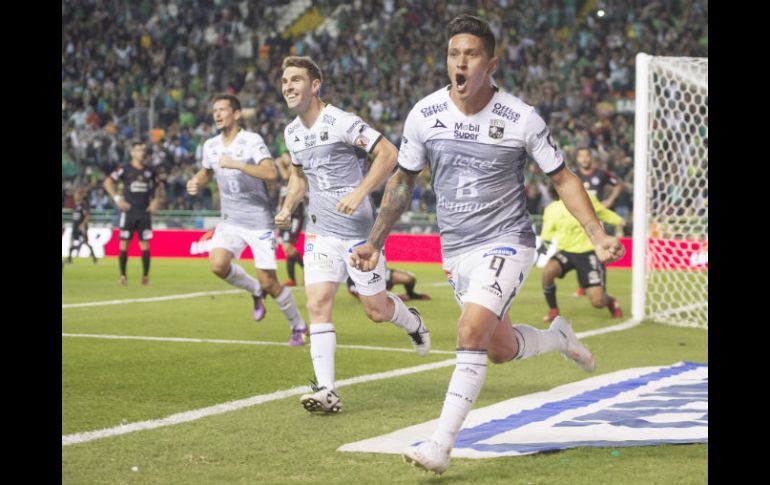 Al minuto 65 Cano marcó el trecer gol para la Fiera. MEXSPORT / O. Martinez