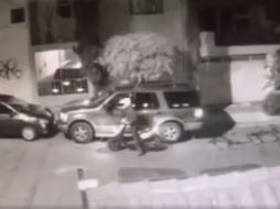 Veloces y precisos se han vuelto los ladrones de autopartes. FACEBOOK / Seguridad_gdl