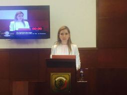 La funcionaria expresó que 'los problemas que han ocasionado los latinos en ese país han sido muy vergonzosos'. FACEBOOK / Iris Aguirre