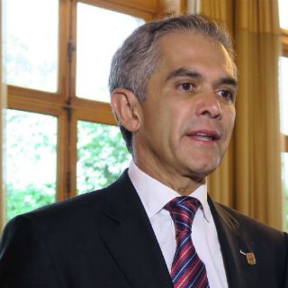 Apuestan Mancera y 'El Bronco' por juegos Pumas-Tigres