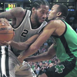 Leonard empuja el triunfo de Spurs sobre Celtics