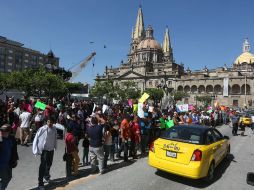 El contingente partió desde el Agua Azul y se desplazó a la Plaza de Armas. EL INFORMADOR / G. Gallo