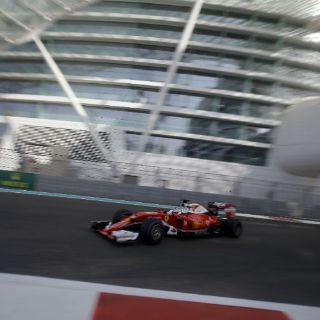 Vettel lidera los terceros entrenamientos en Abu Dhabi