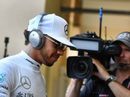 Hamilton necesita terminar primero en la carrera y que Rosberg baje del tercer lugar para sumar el cuarto Mundial de su carrera. AFP / A. Isakovic