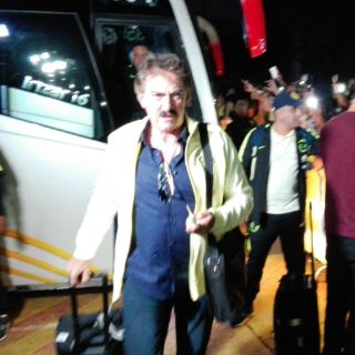 Cálido recibimiento a las Águilas