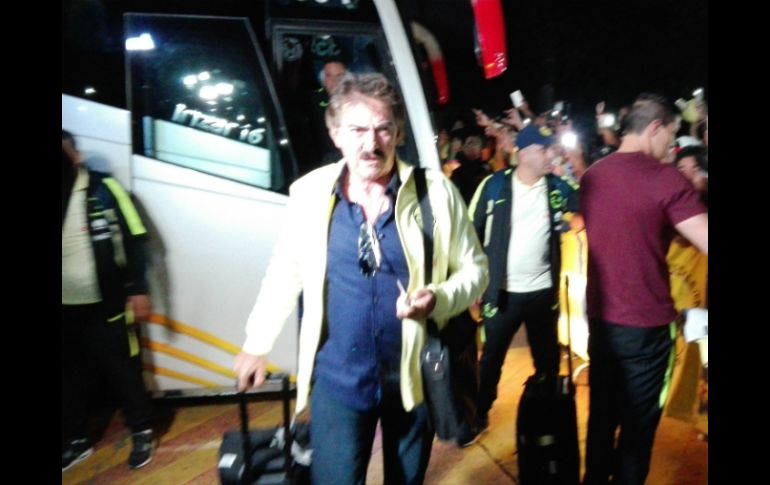 La Volpe a su llegada a Guadalajara previo al partido de mañana domingo. EL INFORMADOR / J. Robles