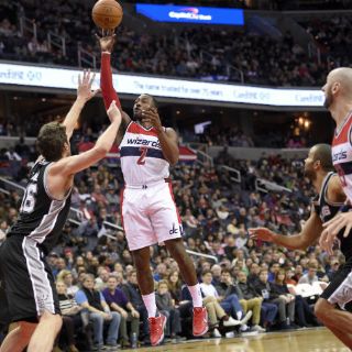 San Antonio liga su novena victoria al derrotar a Wizards