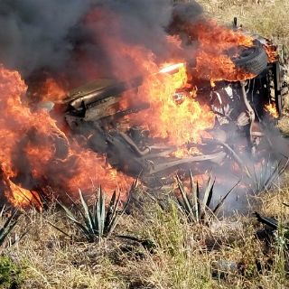 Mueren cuatro personas en accidente carretero en Atotonilco
