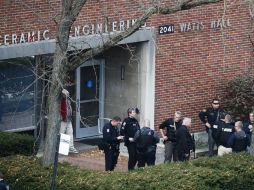 La universidad emitió una alerta sobre un tirador activo en el campus para que se mantuvieran escondidos. AP / J. Minchillo