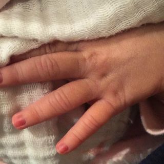 Natália Subtil publica primera foto de su hija