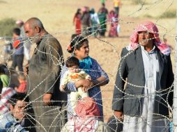 Miles de civiles siguen huyendo a zonas más seguras luego de haber resistido el asedio durante casi cuatro meses. EFE / ARCHIVO