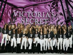 Entre las modelos se encuentran Bella y Gigi Hadid, Kendall Jenner, Alessandra Ambrosio y Adriana Lima. AP / F. Mori