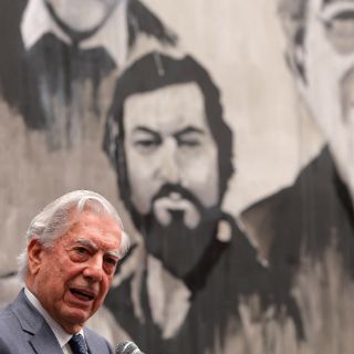 Balcells fue fundamental para unir la literatura castellana: Vargas Llosa