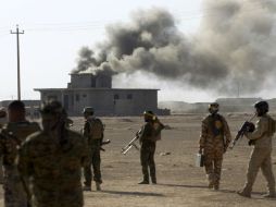 Las tropas esperan la hora cero para entrar en el centro de Mosul, que han cercado desde todos los frentes. EFE / A. Al-Rubaye