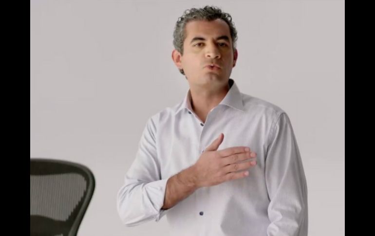 Ochoa Reza, a nombre del PRI, hace un llamado a todos los mexicanos a dejar a un lado nuestras diferencias. TWITTER / @EnriqueOchoaR