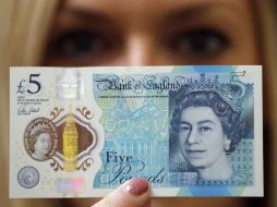 El Banco de Inglaterra confirma en Twitter que los billetes contienen una cantidad mínima de sebo usado en jabones. AP / ARCHIVO