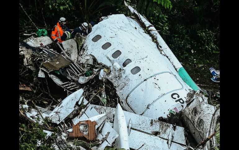 El accidente aéreo que ocurrió en la noche del lunes 28 de noviembre, en el departamento de Antioquia, dejó un saldo de 71 muertos. AFP / R. Arboleda