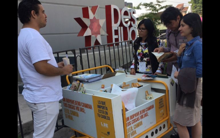 Los libros que obtienes son libros que ya leyeron otras personas y los dejan para su intercambio. ESPECIAL /