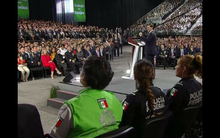 El Mandatario expresó que es momento de que 'los mexicanos estemos trabajando muy unidos y en un solo frente'. TWITTER / @PresidenciaMX