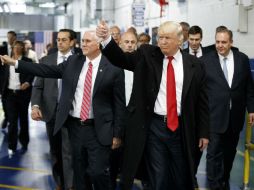 El magnate escogió visitar esta planta convertida esta semana en el símbolo de la política que pretende implementar. AP /  E. Vucci