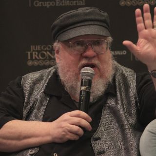 George R. R. Martin, dispuesto a reinar en FIL