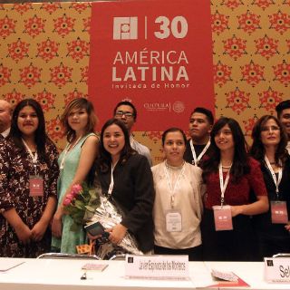 Premian primeras letras