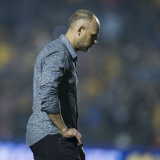 Técnico del León afirma que arbitraje ayudó a Tigres