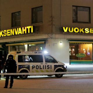 Joven mata tres mujeres en Finlandia con rifle de caza