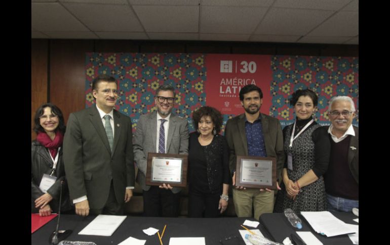 La premiación tuvo lugar en el marco de la Feria Internacional del Libro en Guadalajara. EL INFORMADOR / F. Atilano