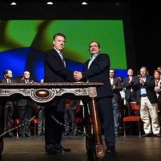 Santos reitera urgencia de implementar el acuerdo de paz