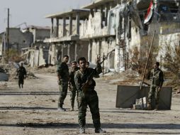 Los efectivos gubernamentales se hayan sólo a 350 metros de los barracones de Hanano. AP / H. Ammar