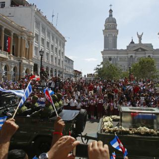 París subraya que Cuba no es una democracia