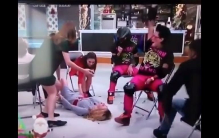 El elenco del programa realizaba el famoso juego de las sillas. INSTAGRAM / elgraficomx