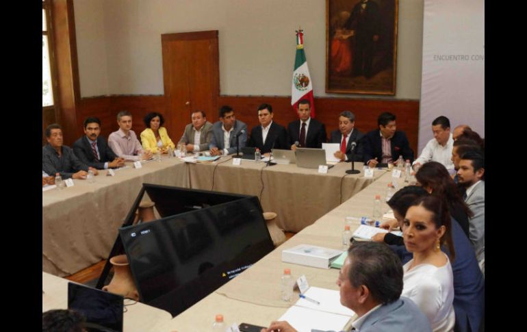El gobernador Murat encabezó una reunión de trabajo con representantes de los sectores productivos. SUN / E. Hernández