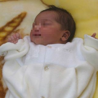 Abandonan a una bebé en un hotel del Centro