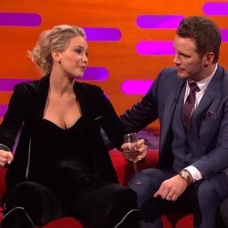 Jennifer Lawrence a punto de matar a alguien por 'rascarse'