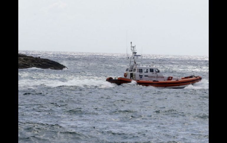 Se desconoce por el momento la nacionalidad de los desaparecidos y de los rescatados con vida. AP / ARCHIVO