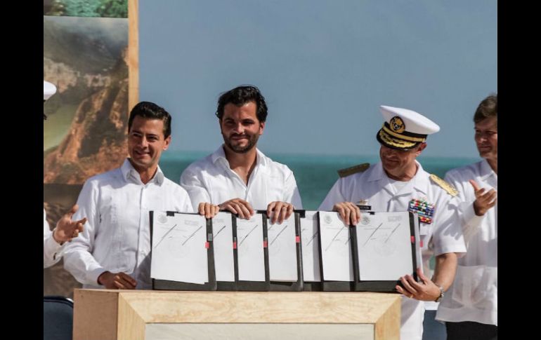 Los decretos fueron firmados y presentados por el presidente Peña Nieto y el Secretario de Medio Ambiente, Rafael Pacchiano. TWITTER / @RafaelPacchiano